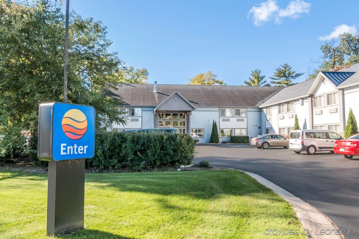 Comfort Inn Traverse Stadt Exterior foto